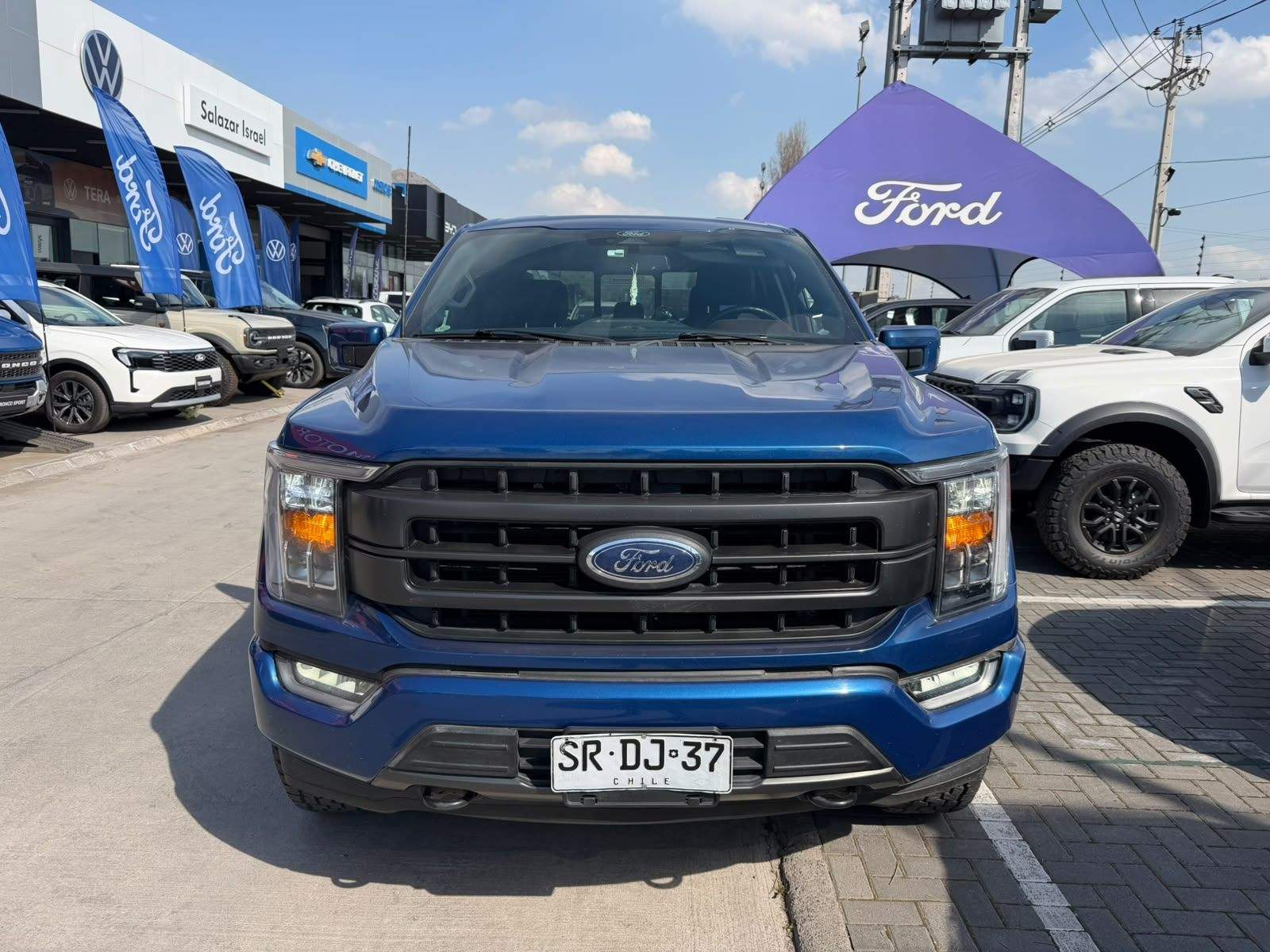 Ford F-150 5.0 Lariat Sport Cc Dob. Cab. 4x4 At 4p 2023 - Foto 2 de 5