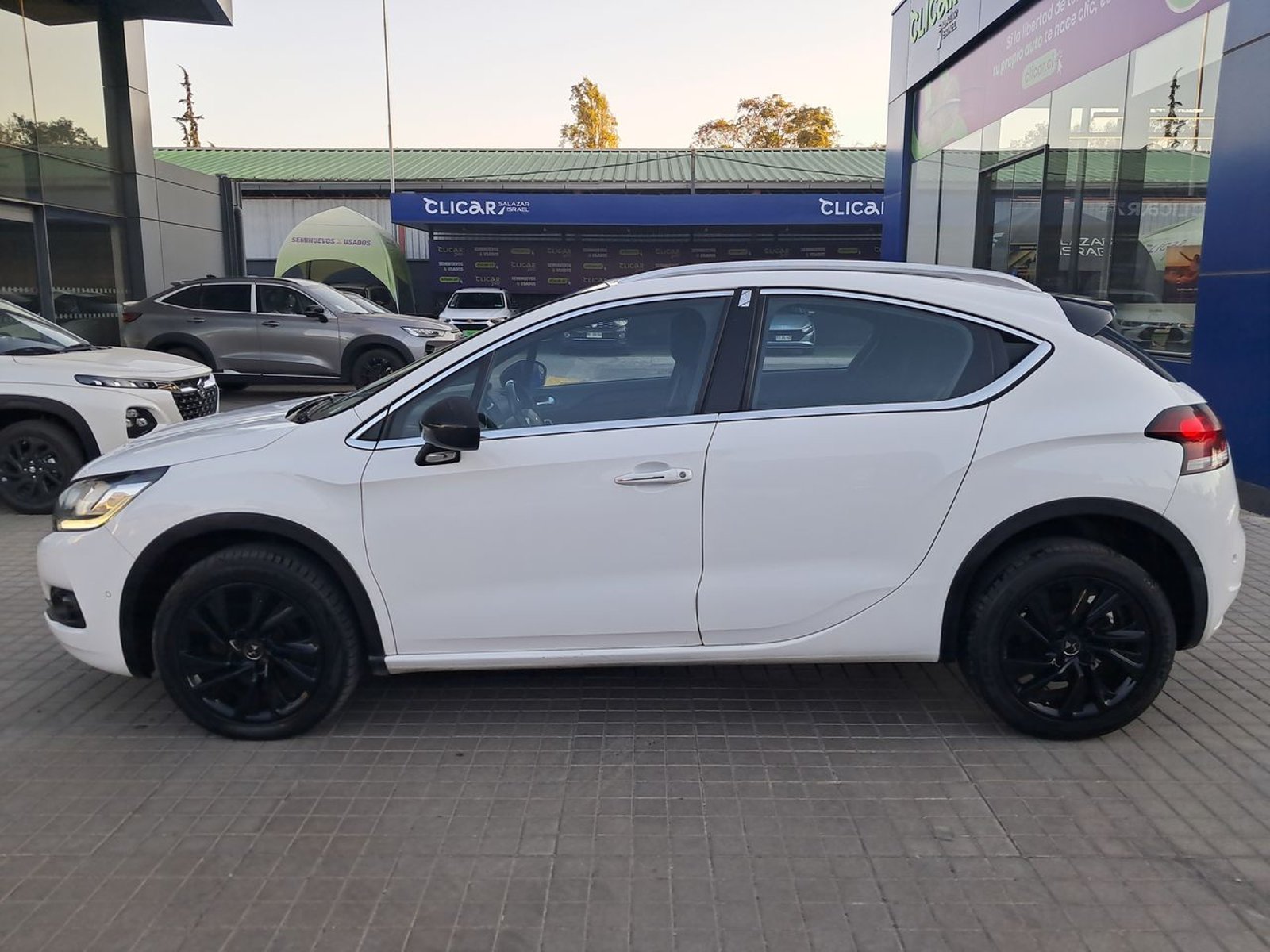 Citroen Ds4 1.6 Crossback Bluehdi Diesel So Chic 120 S&s Bvm6 Mt 5p 2019 - Foto 4 de 8