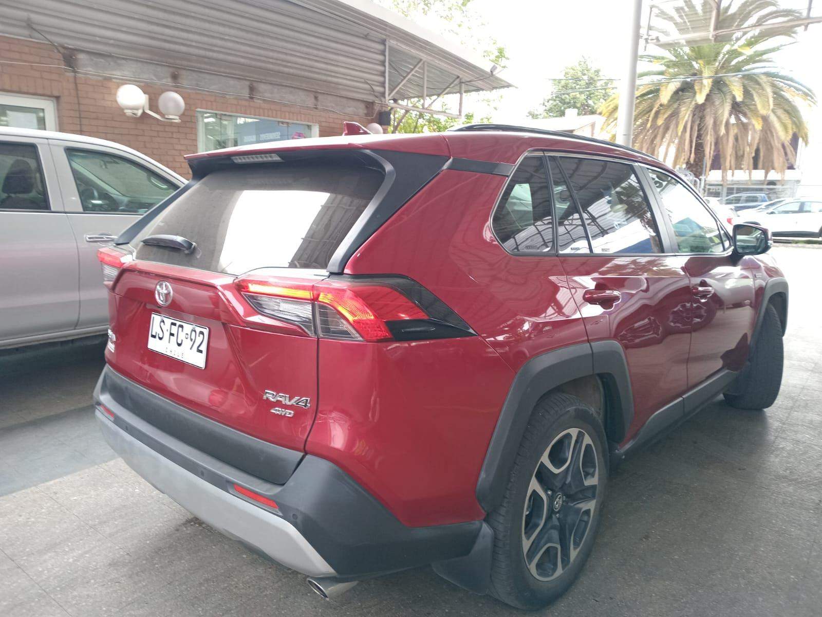 Toyota Rav 4 2.5 Adventure 4x4 At 5p 2020 - Foto 4 de 5