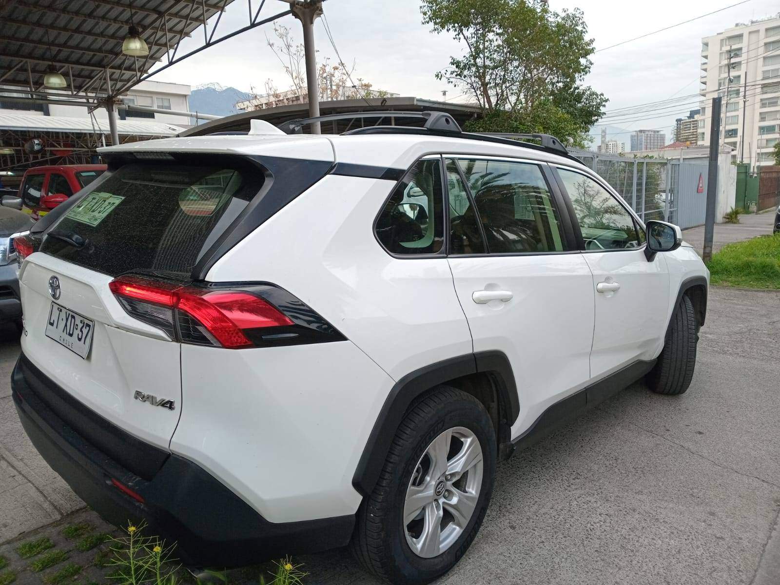 Toyota Rav 4 2.0 Le 4x2 Cvt At 5p 2020 - Foto 4 de 5