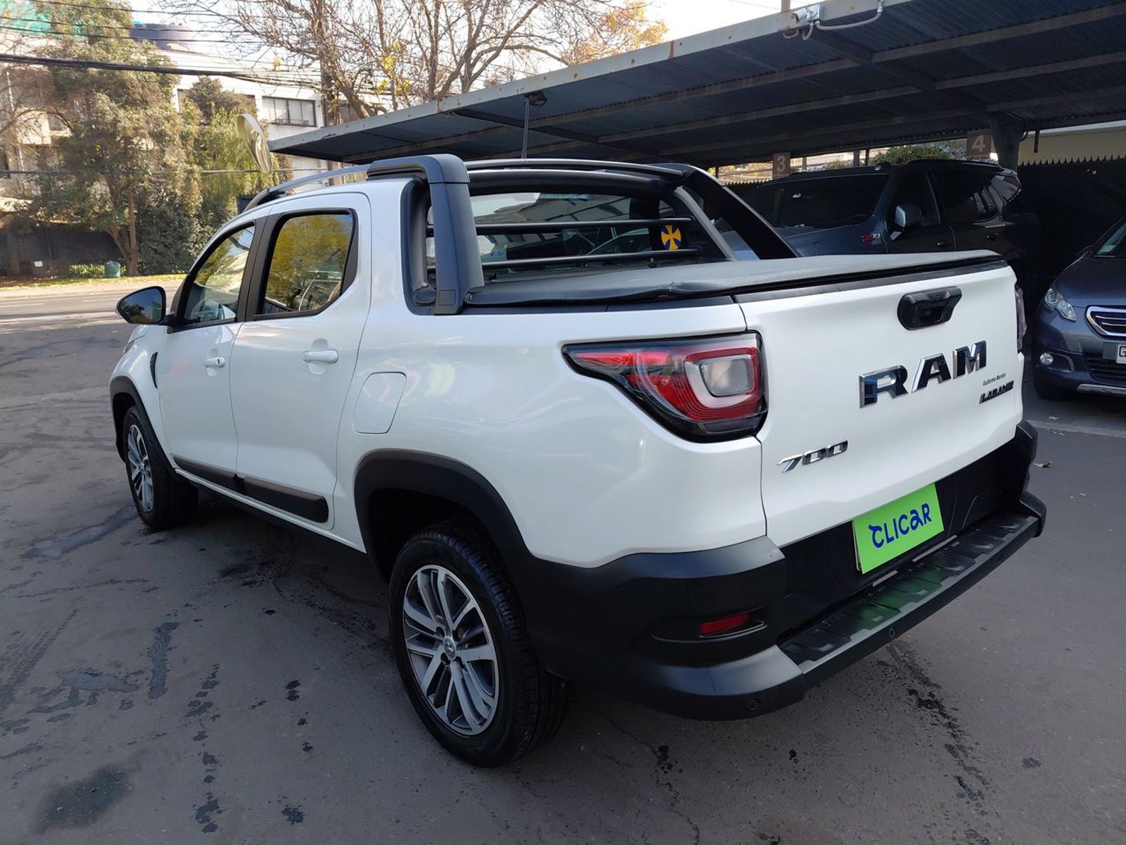 Ram 700 1.3 Laramie 4x2 Dob. Cab. Mt 4p 2022 - Imagen 5 de 8