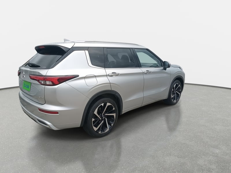 Mitsubishi Outlander 2.5 Gls Limited 4x4 At 5p 2024 - Imagen 7 de 8