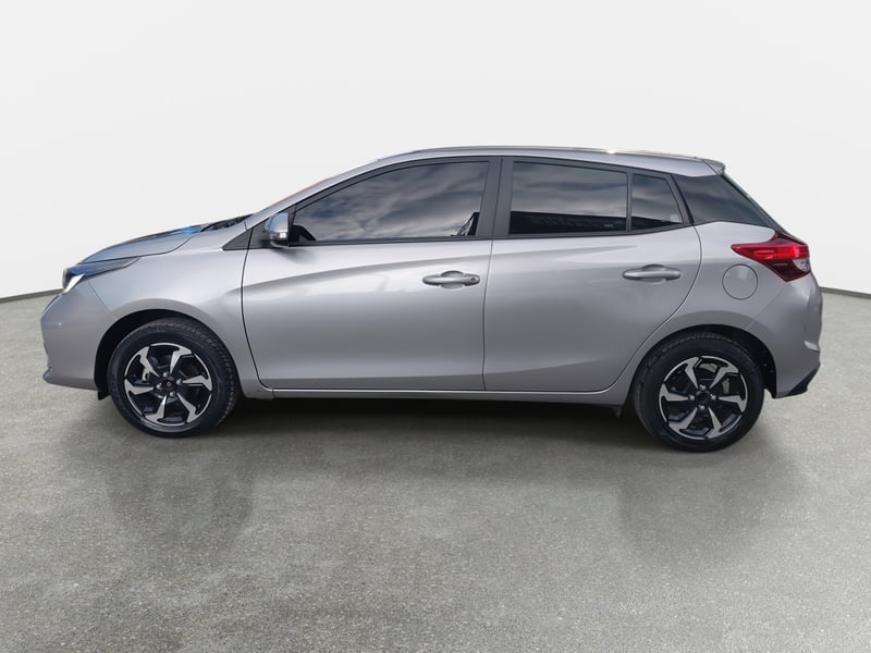 Toyota Yaris 1.5 Sport 4x2 Hb Mt 5p 2024 - Imagen 4 de 8