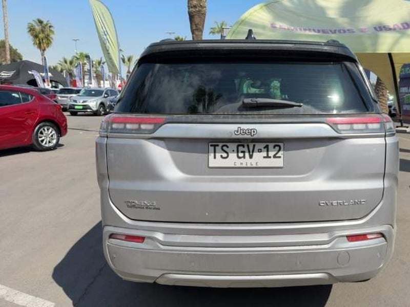 Jeep Commander 2.0t Overland Td380 Dies 4x4 9at 5p 2024 - Imagen 5 de 5