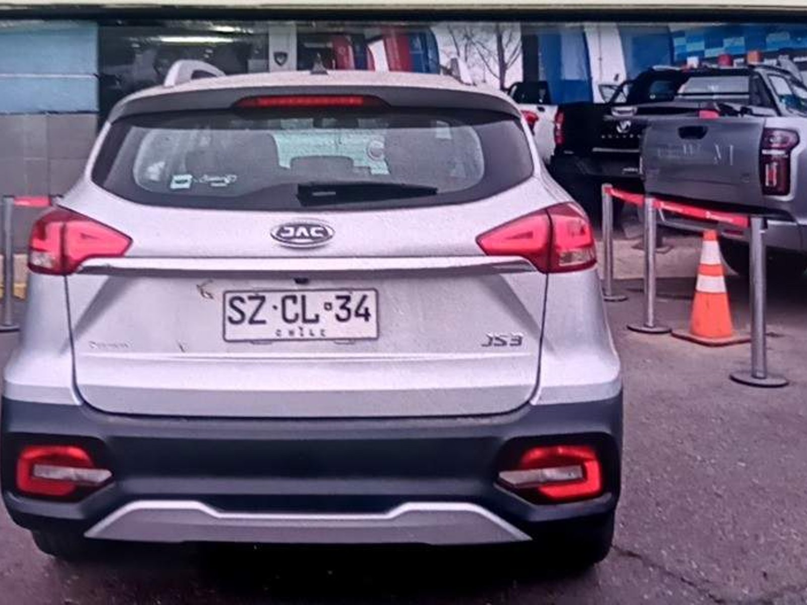 JAC Js3 1.6 Luxury 4x2 Cvt At 5p 2023 - Foto 5 de 5