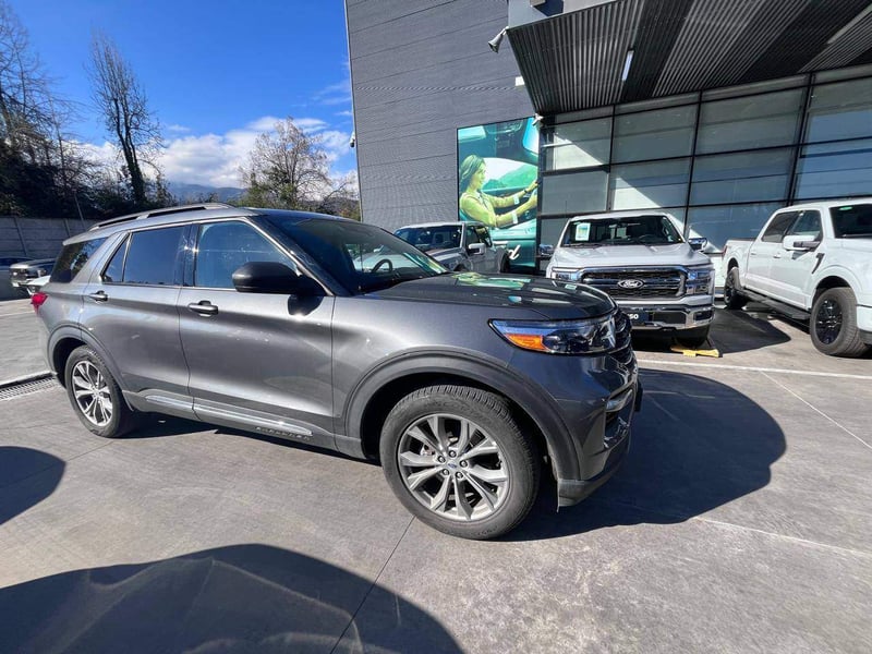 Ford Explorer 2.3 Ecoboost Xlt 4x2 At 5p 2023 - Imagen 3 de 5