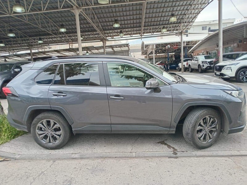 Toyota Rav 4 2.0 Xle 4x2 Cvt At 5p 2024 - Imagen 3 de 5