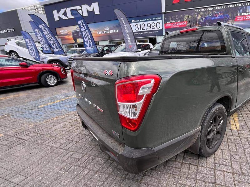 SsangYong Musso 2.2 Td Grand Limited Diesel 4wd Nueva Radio At6 4p 2025 - Imagen 4 de 5