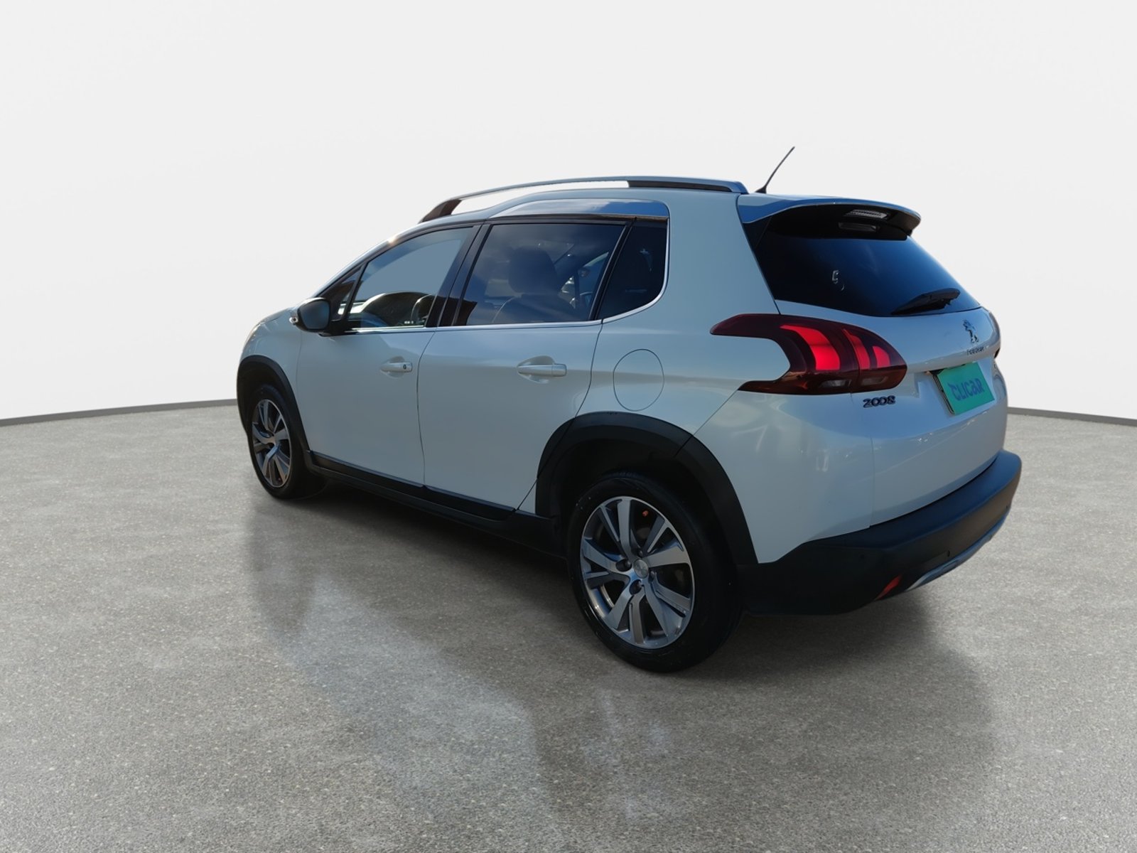 Peugeot 2008 1.2 Allure Pack Puretech 4x2 110hp Eat6 5p 2018 - Foto 5 de 8