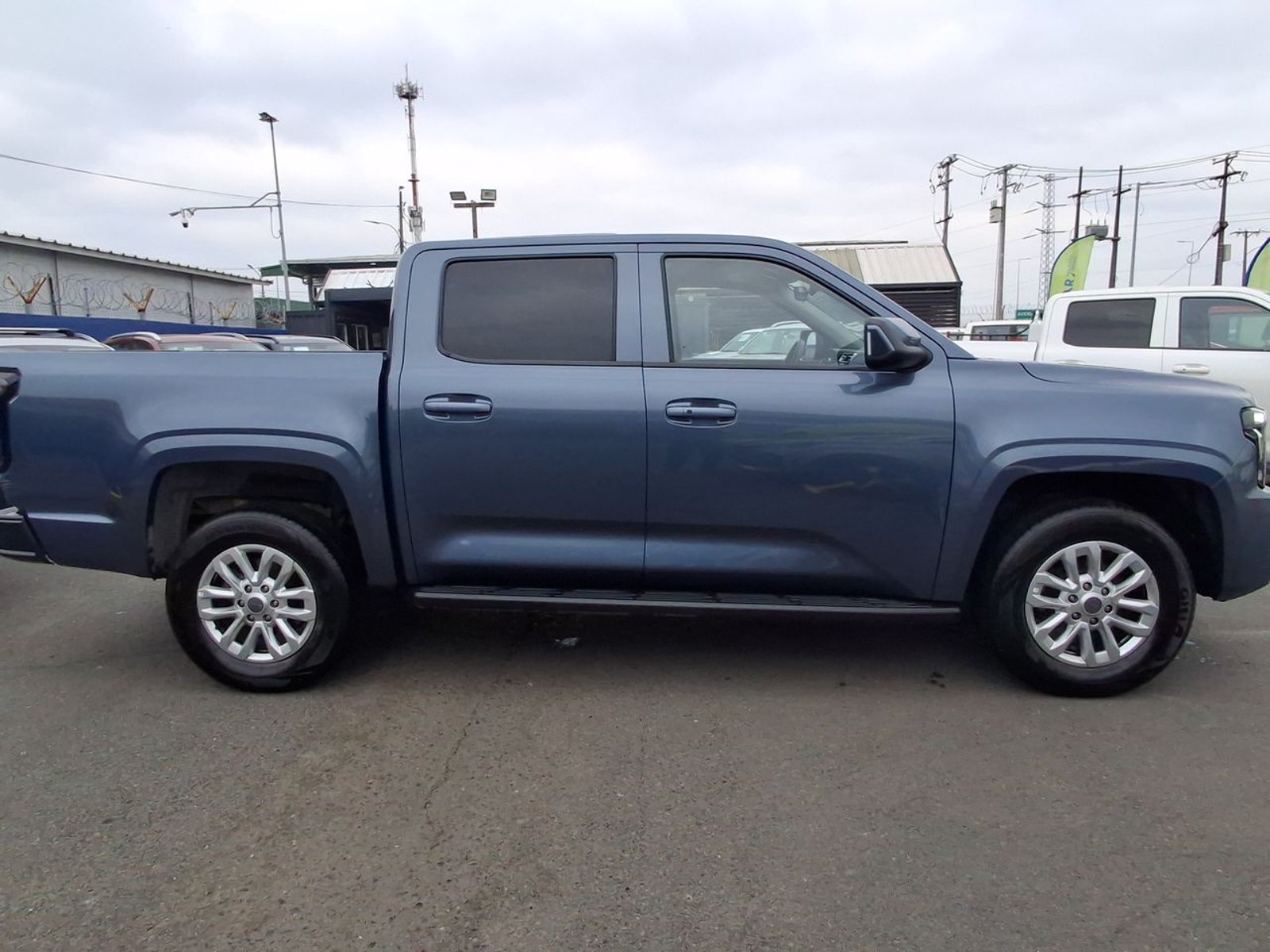 Jmc Grand Avenue 2.3t Diesel 4x2 Dob. Cab. At 4p 2025 - Imagen 8 de 8
