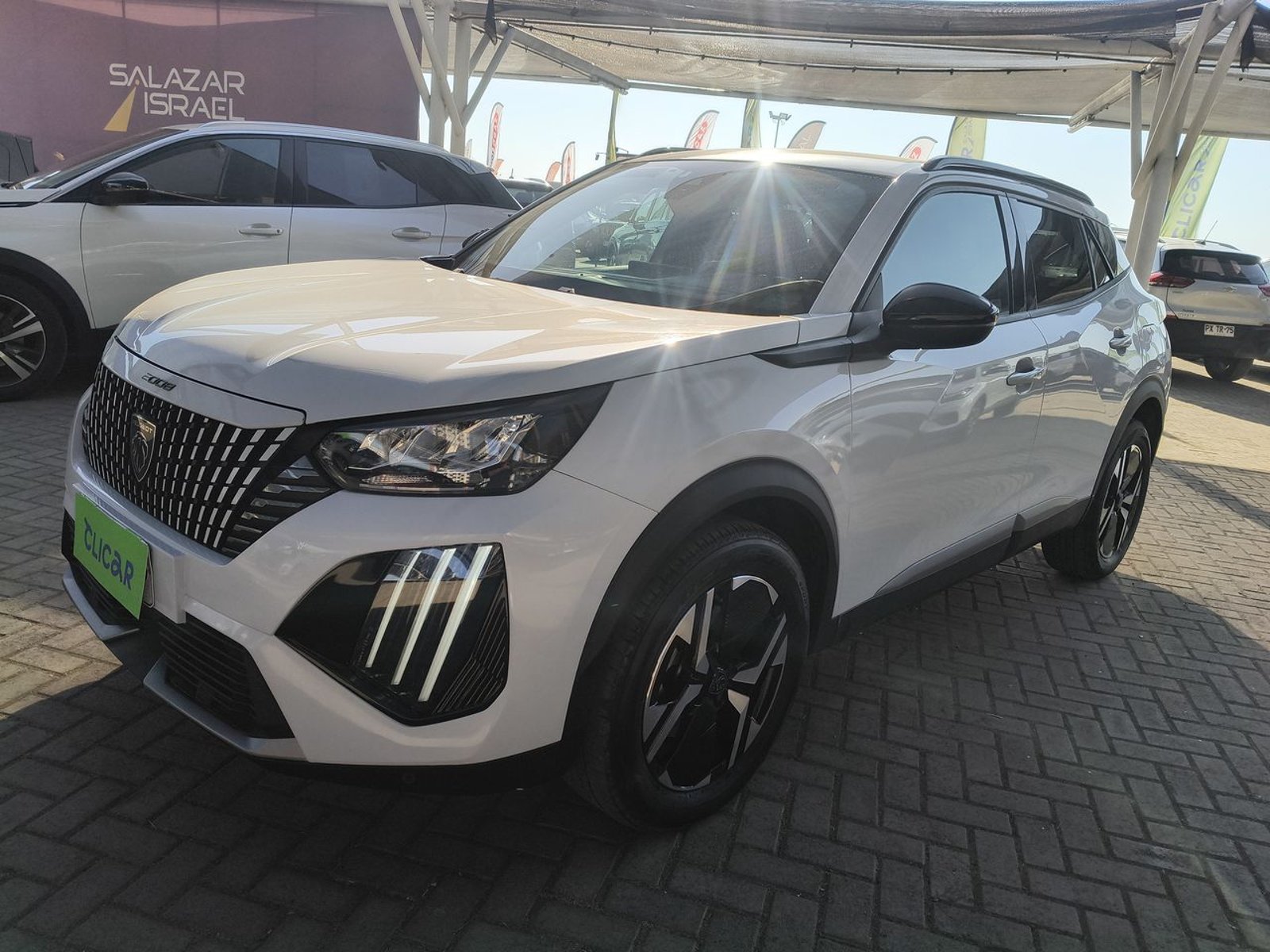 Peugeot 2008 1.5 Allure Pack Bluehdi 130hp Diesel 4x2 Eat8 5p 2024 - Foto 3 de 8