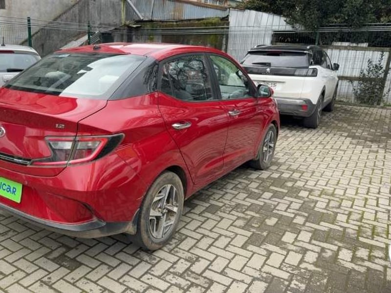 Hyundai Grand I10 1.2 Value 4x2 Sdn Mt 4p 2023 - Imagen 4 de 5