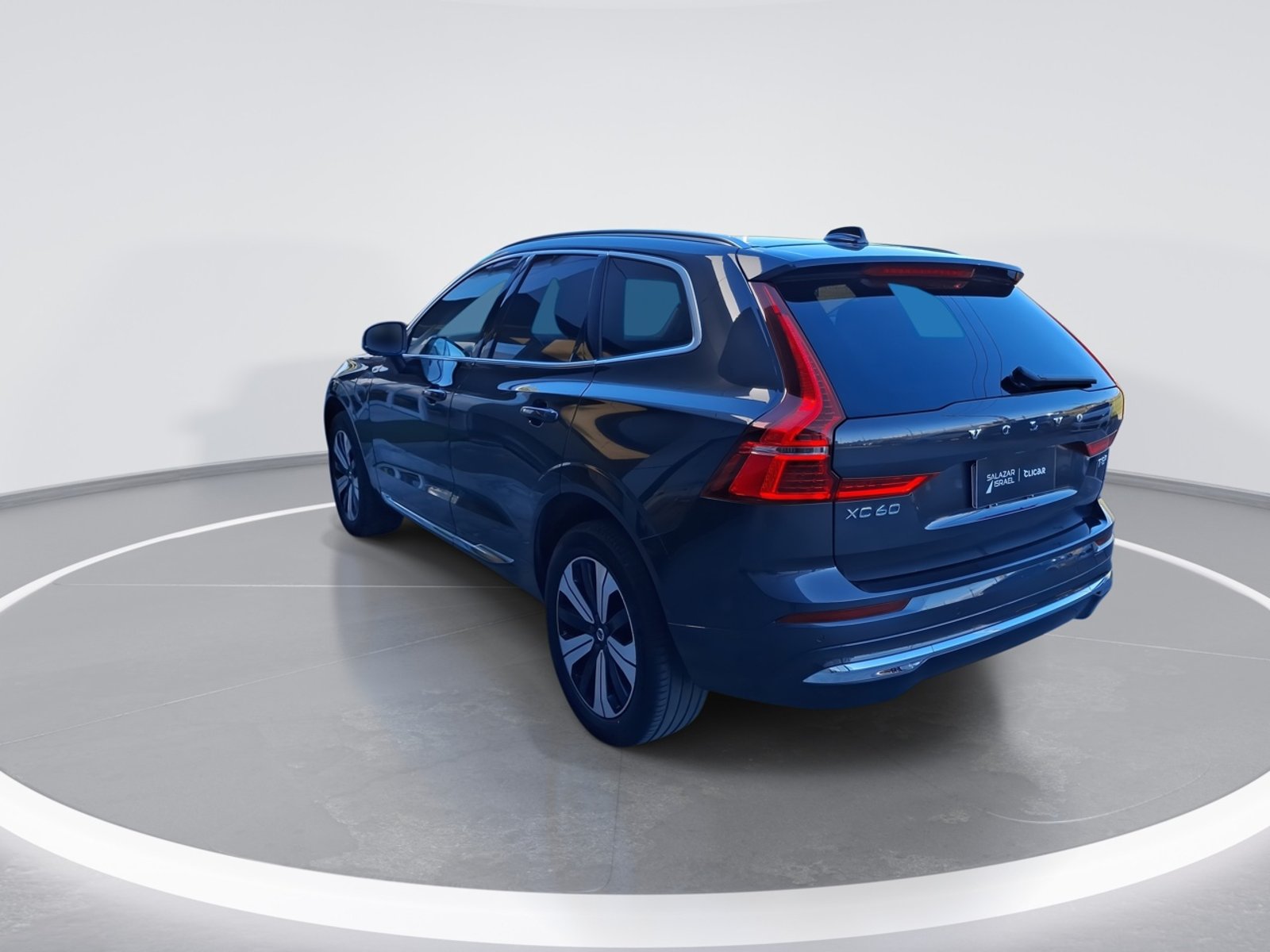 Volvo Xc60 2.0 T8 Recharge Plus Hybrid Awd At 5p 2025 - Foto 5 de 8