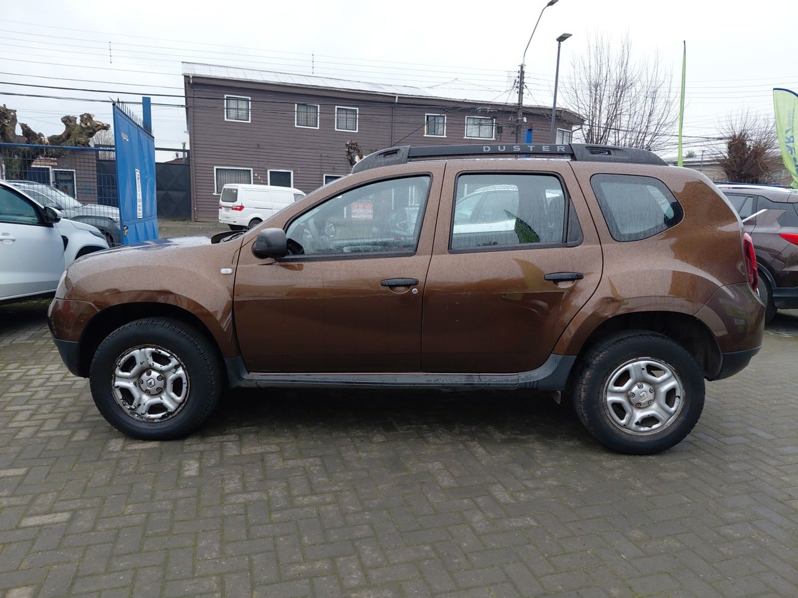 Renault Duster 1.6 Life 4x2 5mt 5p 2019 - Foto 4 de 7