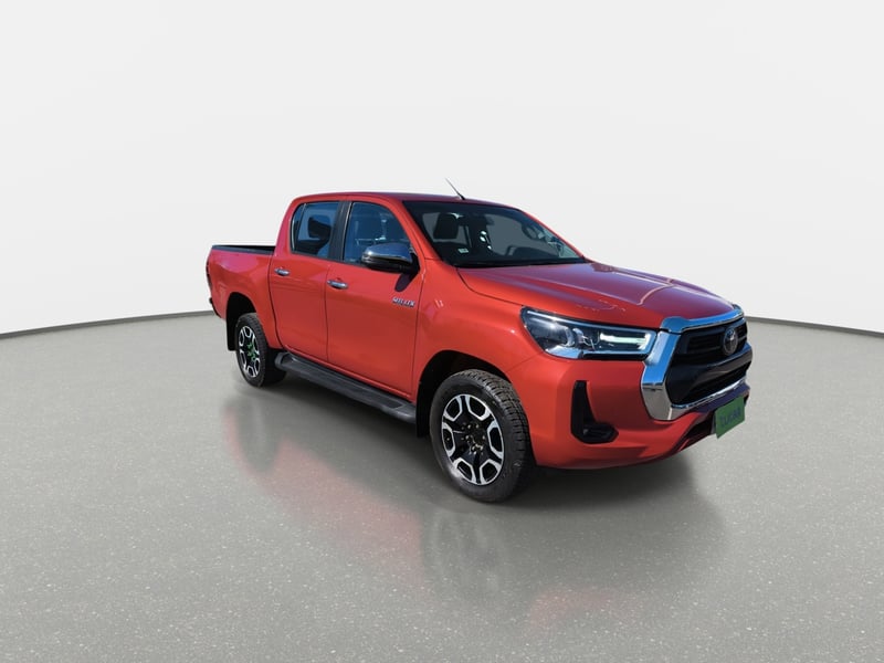 Toyota Hilux 2.8 Srv Diesel 4x4 Dob. Cab. At 4p 2024