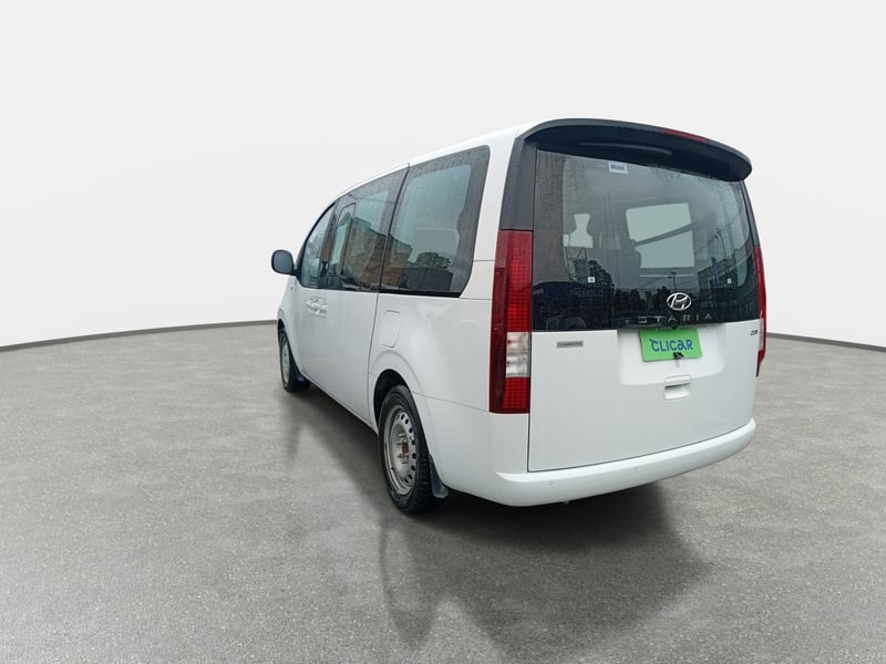 Hyundai Staria 2.2 Us4 Mb Crdi Diesel 2wd 9p At 5p 2023 - Imagen 5 de 8