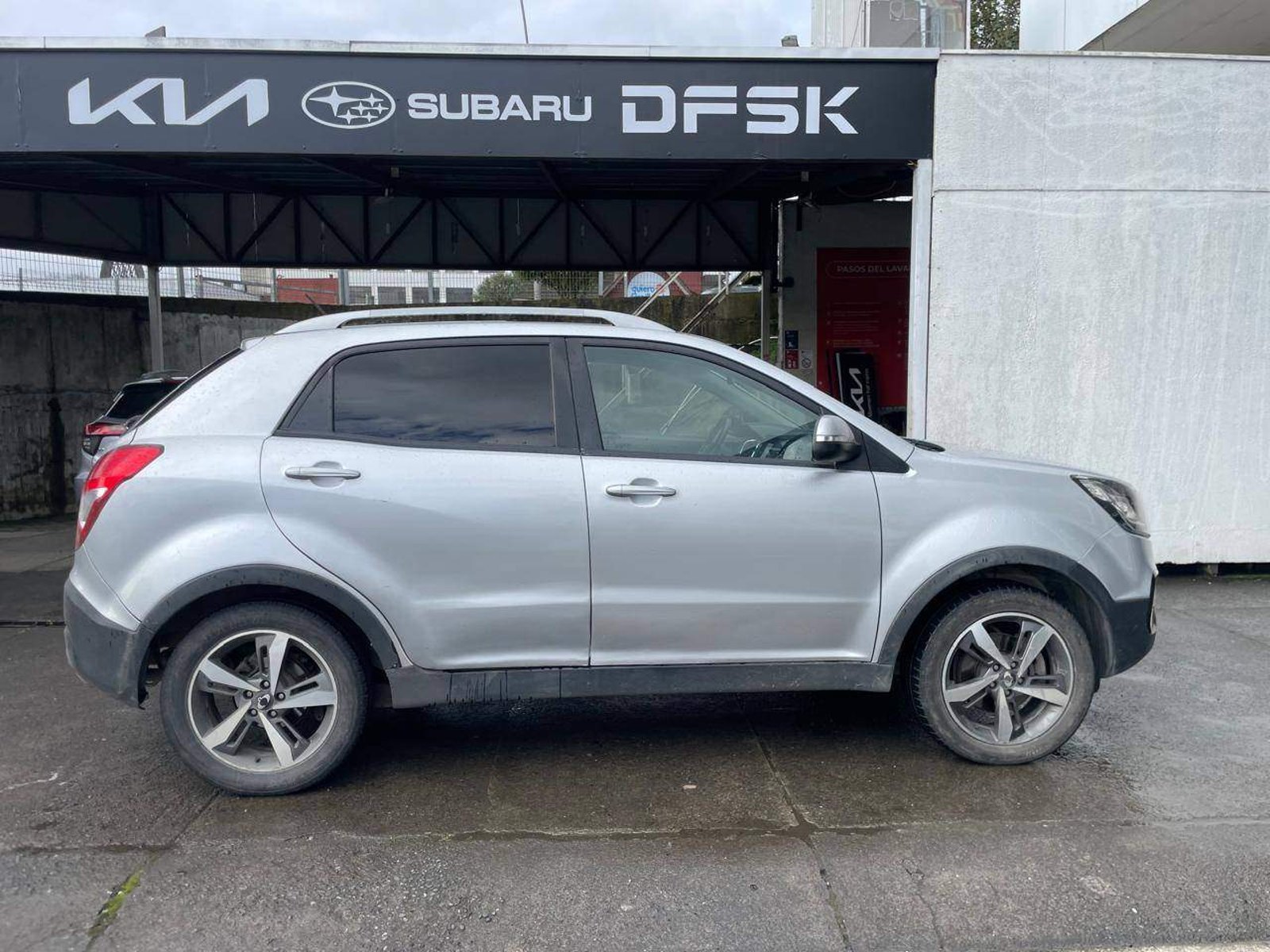SsangYong Korando 2.0 Kc1010 4x2 Mt 5p 2020 - Foto 3 de 5
