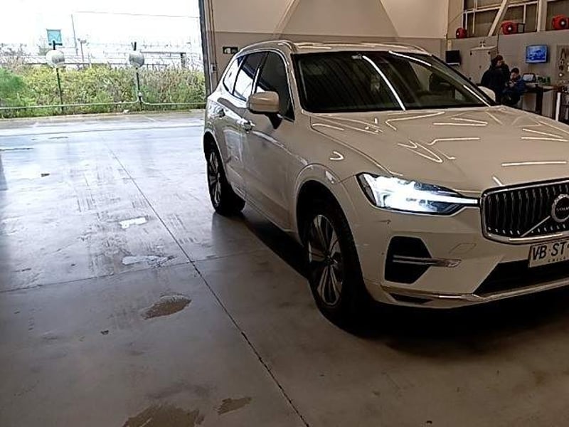 Volvo Xc60 2.0 T8 Recharge Plus Hybrid Awd At 5p 2025