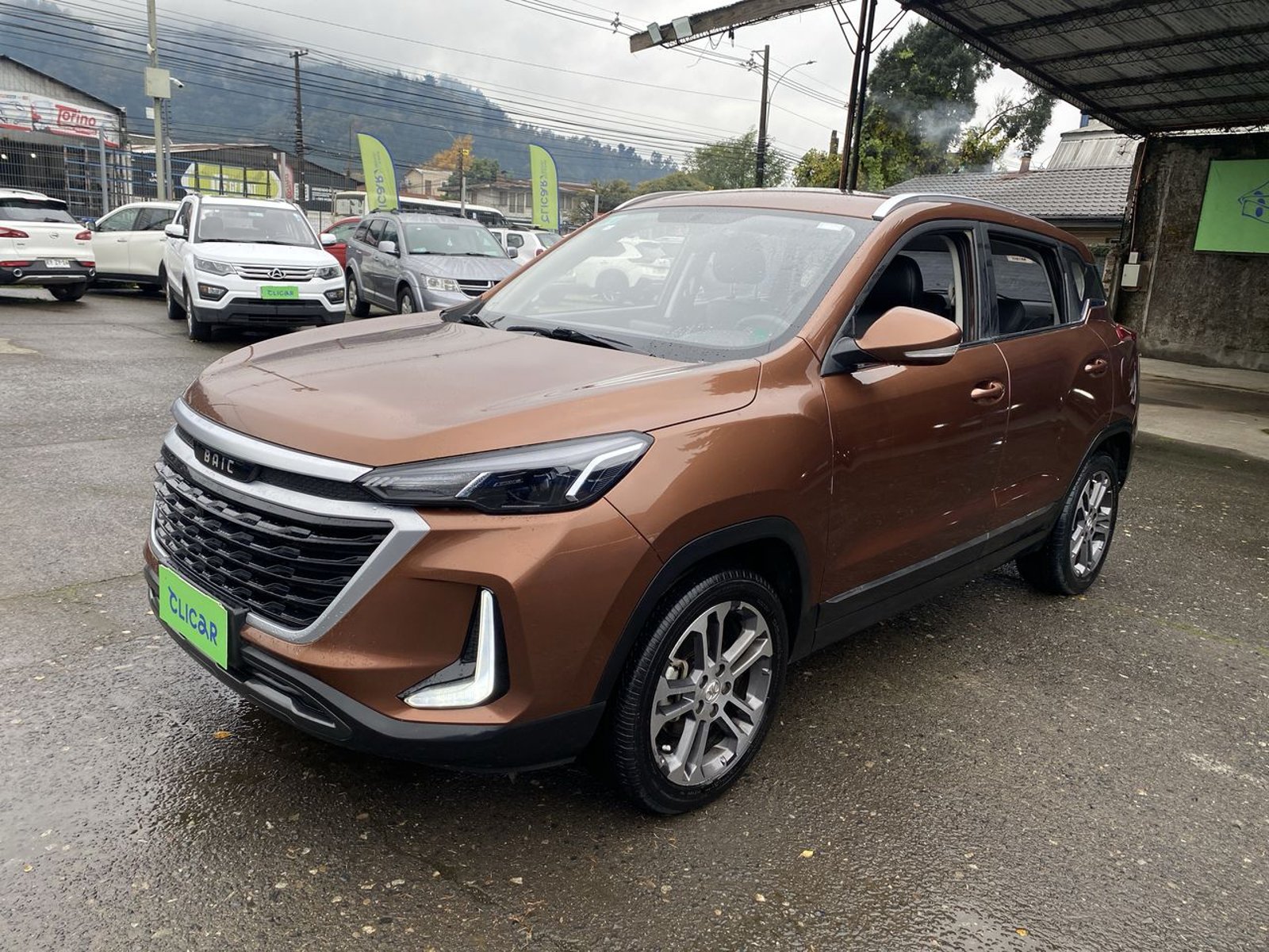 Baic X35 1.5 Luxury 4x2 Mt 5p 2023 - Foto 3 de 8