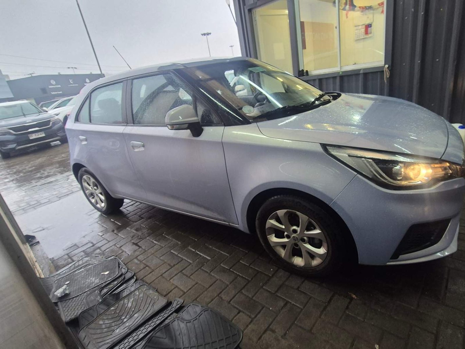 MG Mg 3 1.5 Std Plus 2wd Hb Mt 5p 2025 - Foto 2 de 4