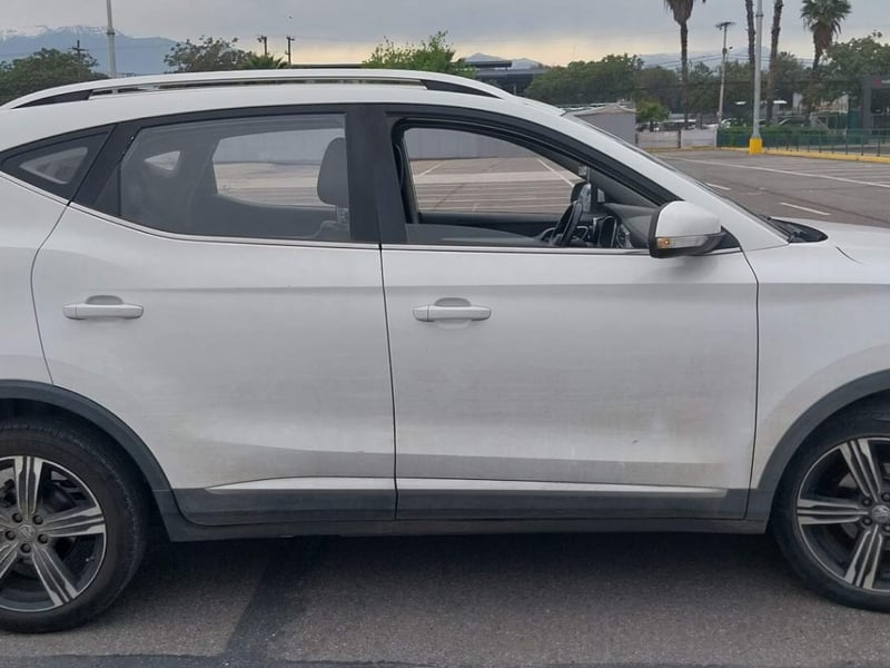 MG Mg Zs 1.5 Comfort 4x2 At 5p 2021 - Imagen 3 de 5
