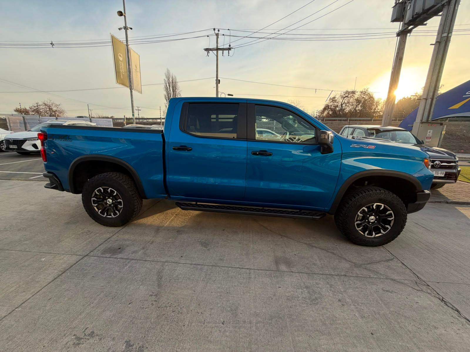 Chevrolet Silverado 6.2 Zr2 4x4 At 4p 2024 - Foto 3 de 8