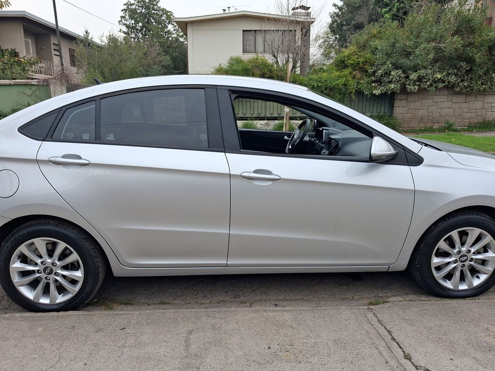 Chery Arrizo 5 1.5 Gls 4x2 Mt 4p 2023 - Imagen 8 de 8