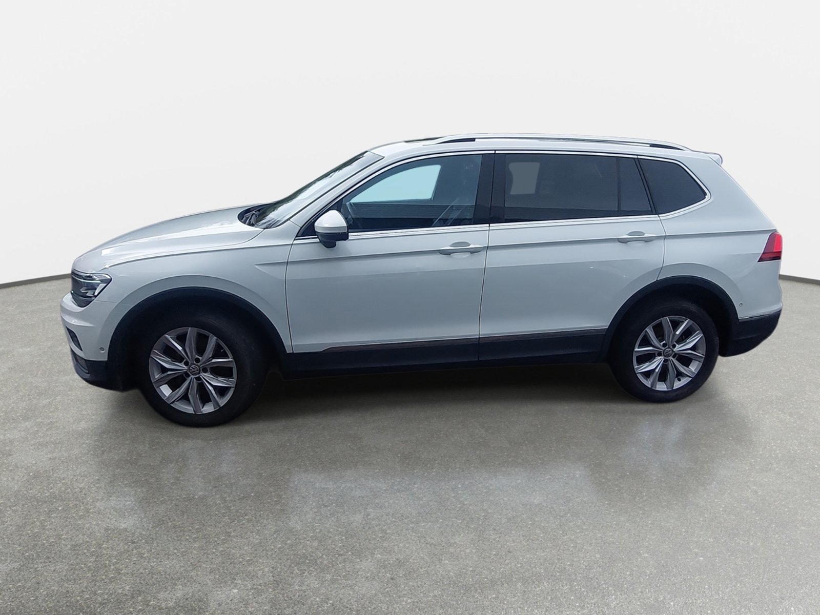 Volkswagen Tiguan 2.0 Tsi Limited 4motion 4x4 At 5p 2019 - Foto 4 de 8