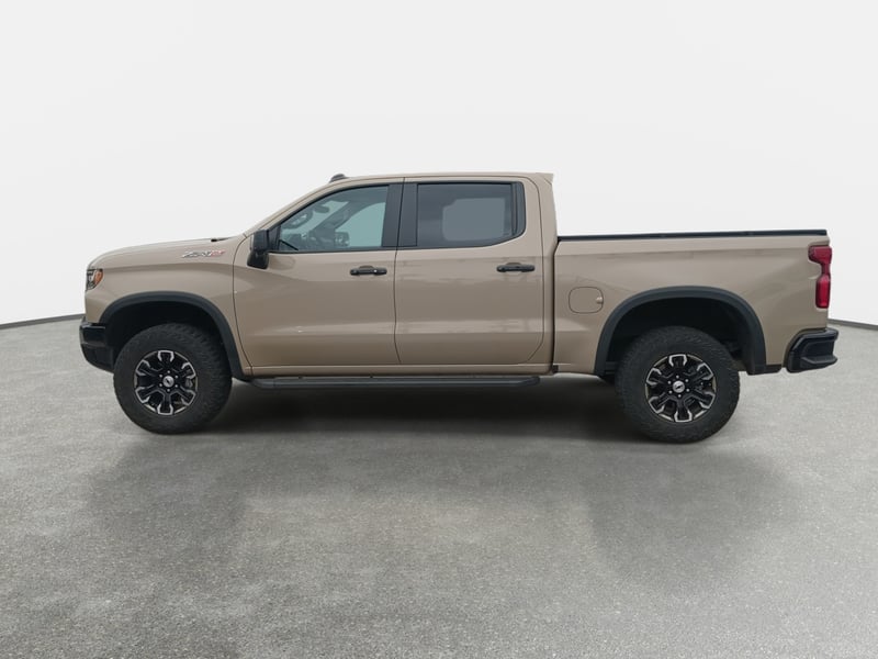 Chevrolet Silverado 6.2 Zr2 4x4 At 4p 2023 - Imagen 4 de 8