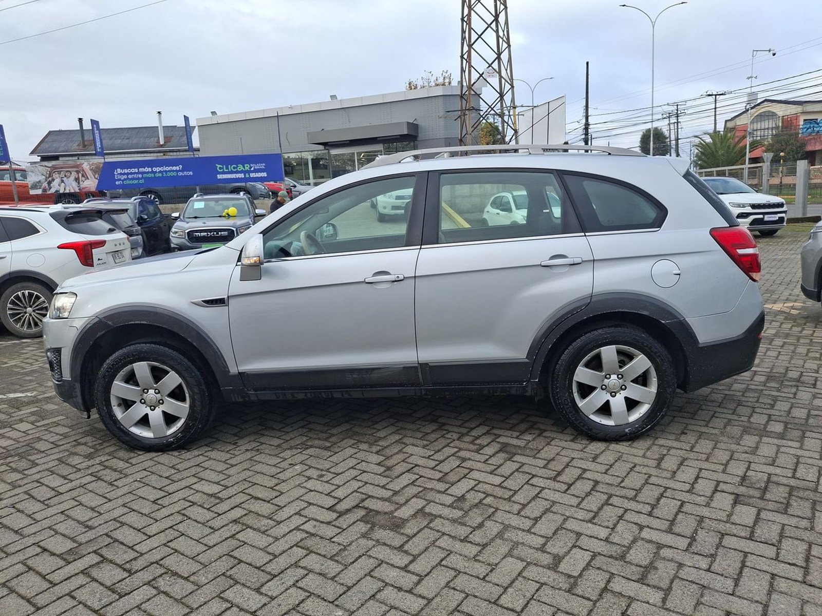 Chevrolet Captiva 2.4 Lt Fwd V Sa At6 5p 2016 - Foto 4 de 8
