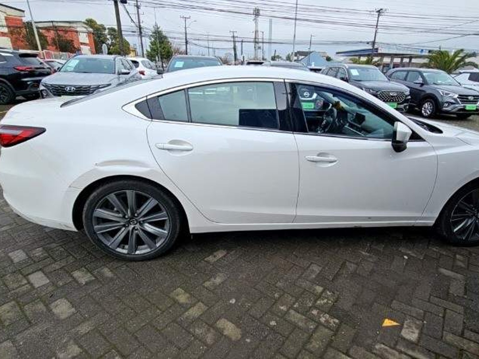 Mazda 6 2.0 V Ca 4x2 6mt 4p 2021 - Foto 3 de 5