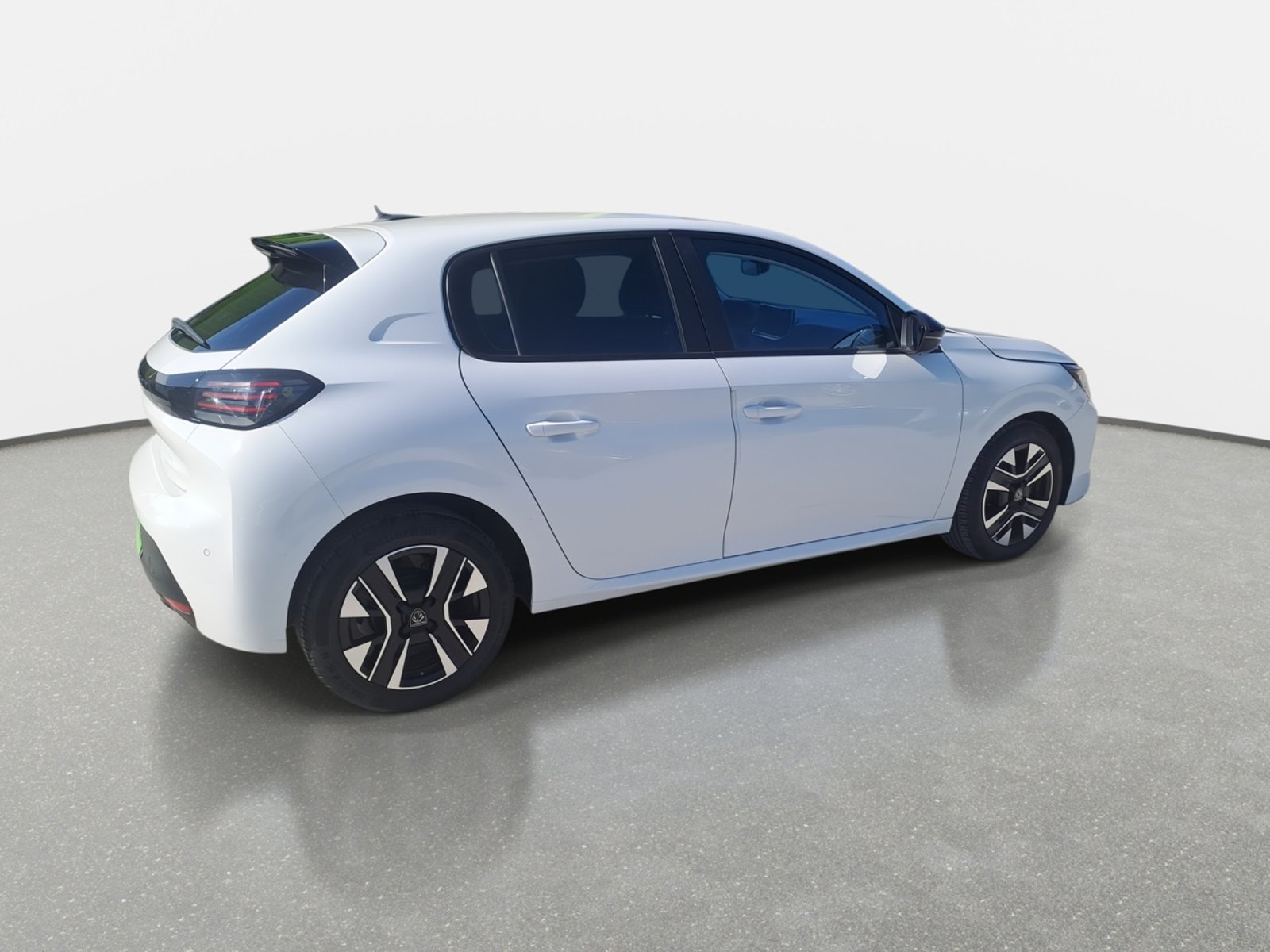 Peugeot 208 1.2 Puretech Allure Pack 100 4x2 Mt 5p 2024 - Imagen 7 de 8