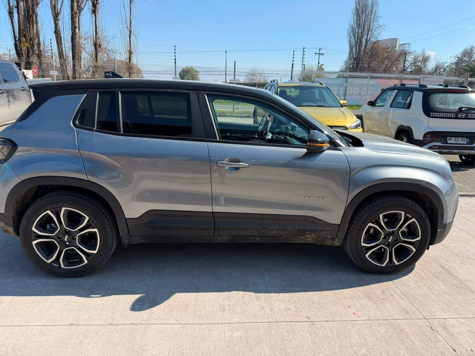 Jeep Avenger Electrico Summit Bev 2wd At 5p 2026 - Foto 2 de 4