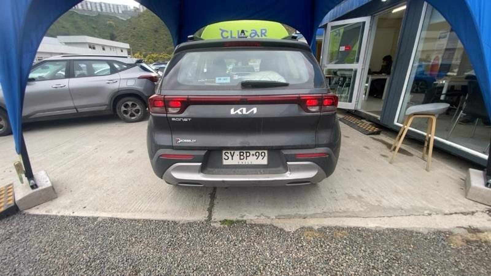 Kia Sonet 1.5 Ex Full 4x2 6mt 5p 2023 - Imagen 4 de 4