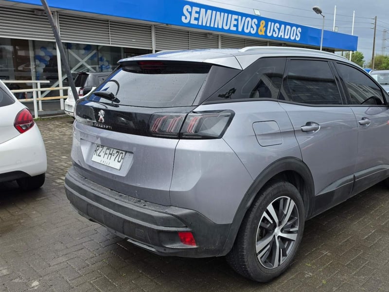 Peugeot 3008 1.2 Active Pack Puretech 4x2 130 Mt6 5p 2022 - Imagen 4 de 5