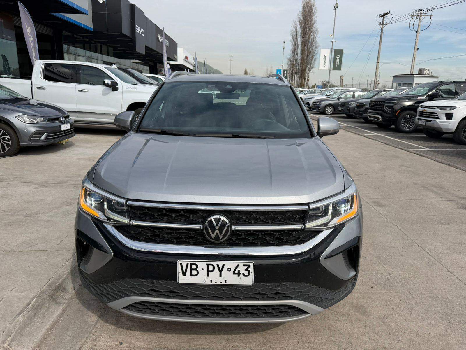 Volkswagen Taos 1.4 Tsi Highline 4x2 At 5p 2025 - Foto 2 de 5