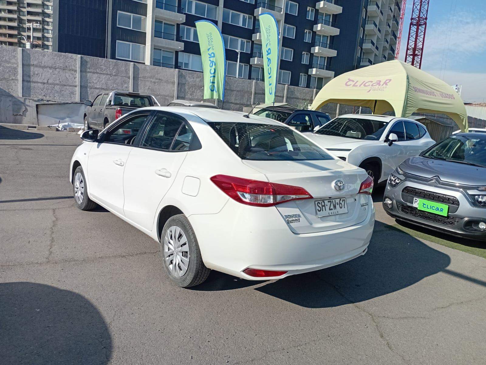 Toyota Yaris 1.5 Gli E 4x2 Mt 4p 2023 - Imagen 7 de 8