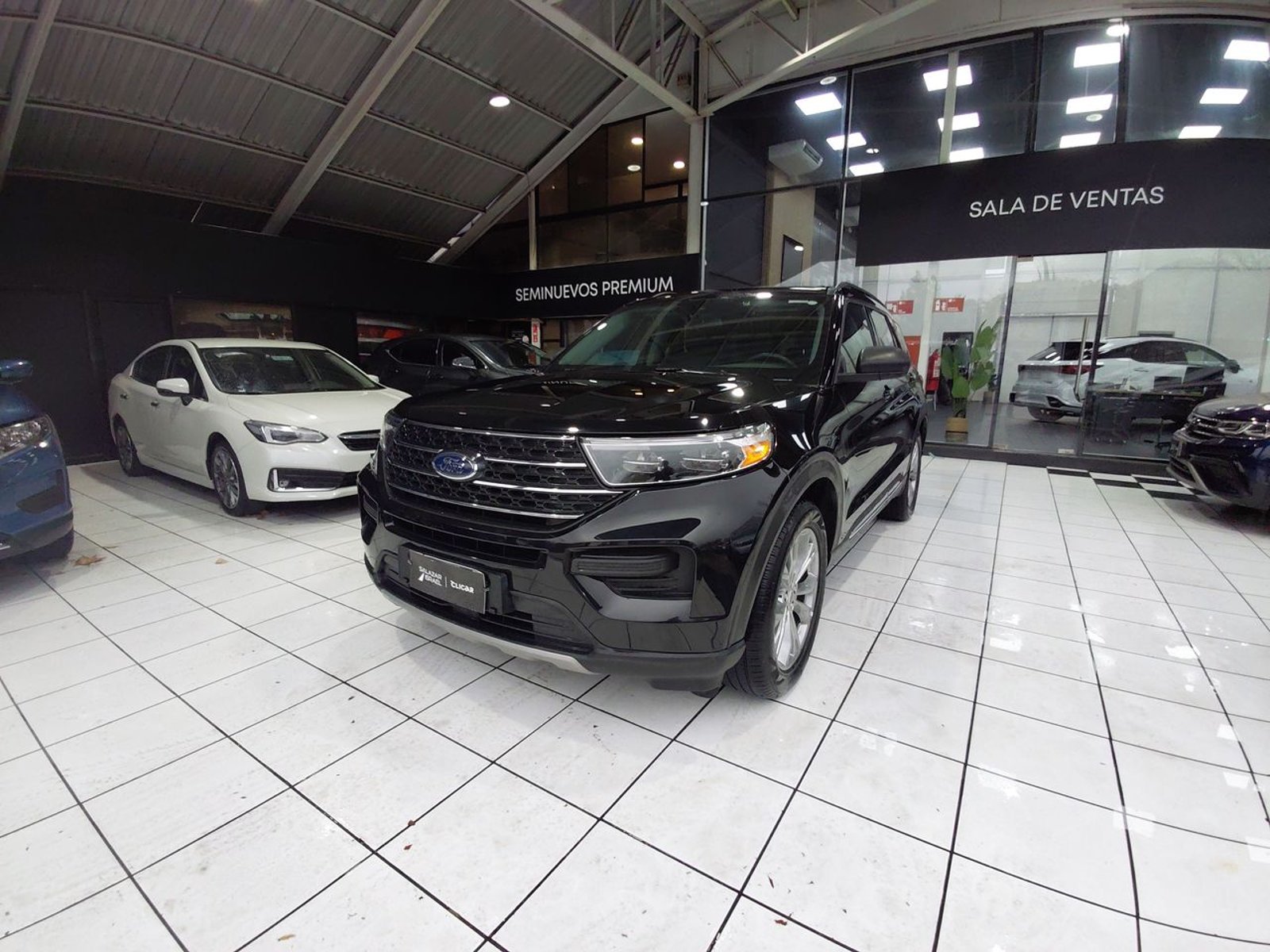 Ford Explorer 2.3 Ecoboost Xlt 4x2 At 5p 2022 - Foto 3 de 8