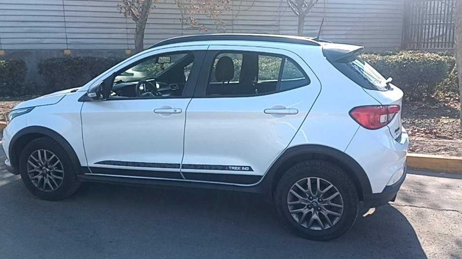 Fiat Argo 1.3 Trekking 4x2 Mt 5p 2021 - Imagen 8 de 8