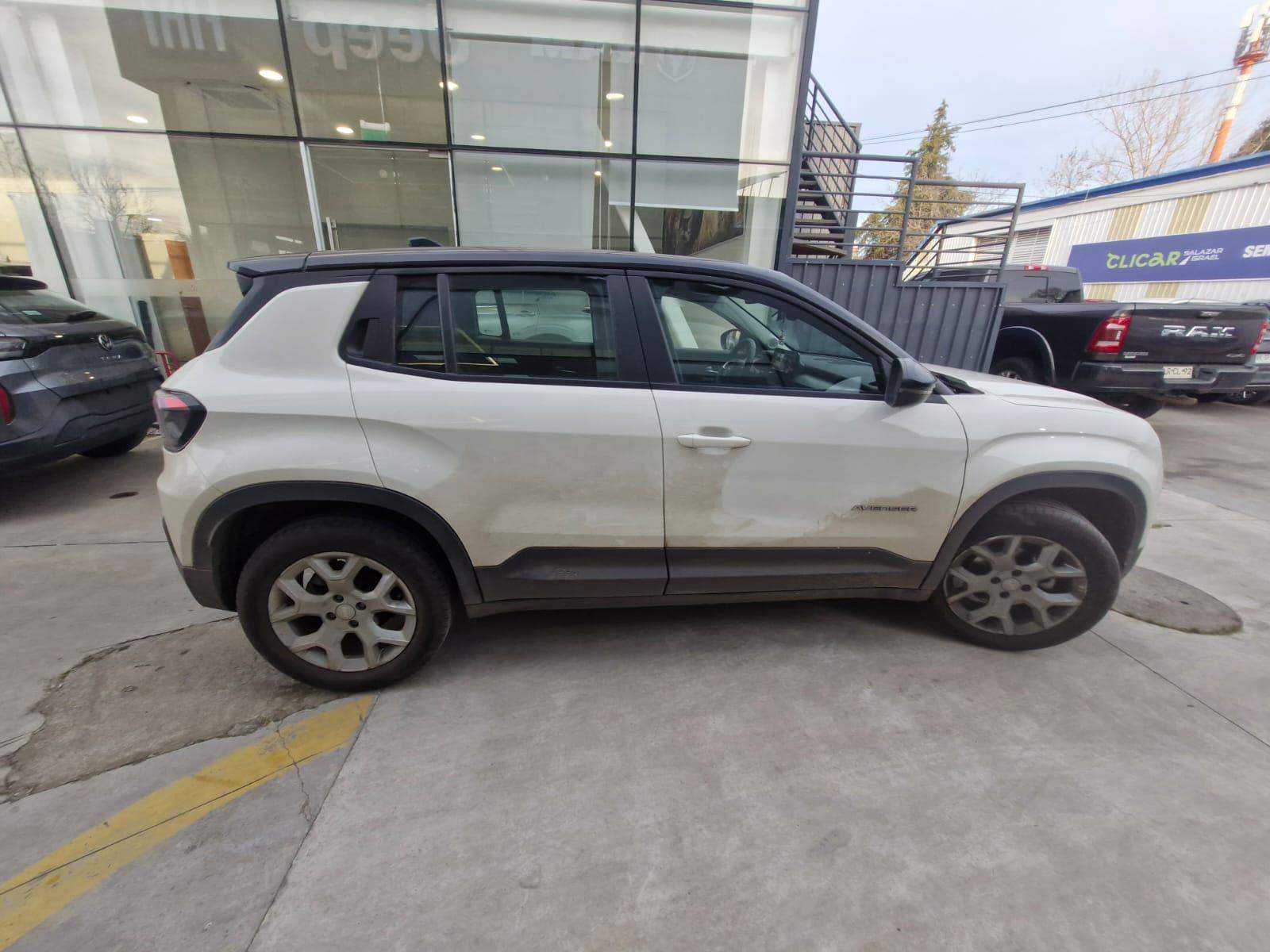 Jeep Avenger 1.2t Altitude 2wd Mt 5p 2025 - Imagen 3 de 5