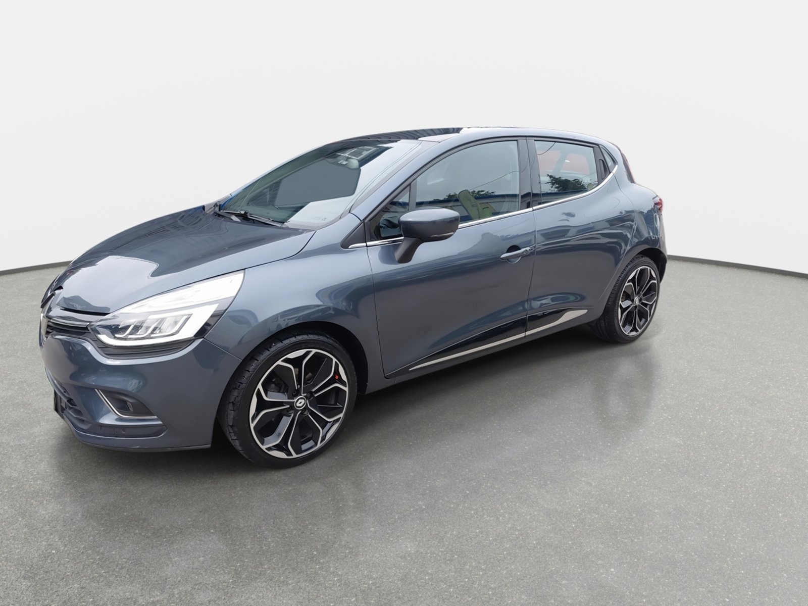 Renault Clio 0.9t Dynamique 4x2 Hb Mt 5p 2020 - Foto 3 de 8