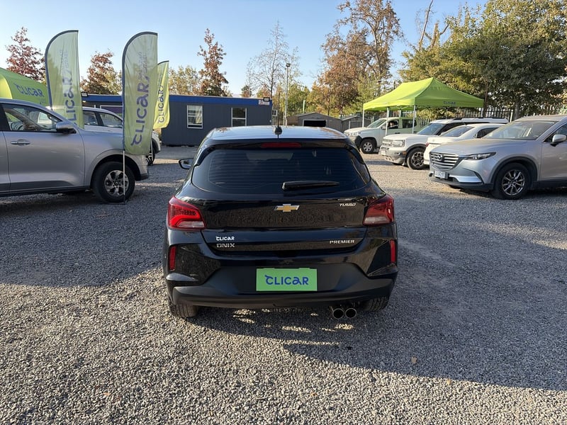 Chevrolet Onix 1.0t Premier R 4x2 Sdn At 4p 2024 - Imagen 6 de 8