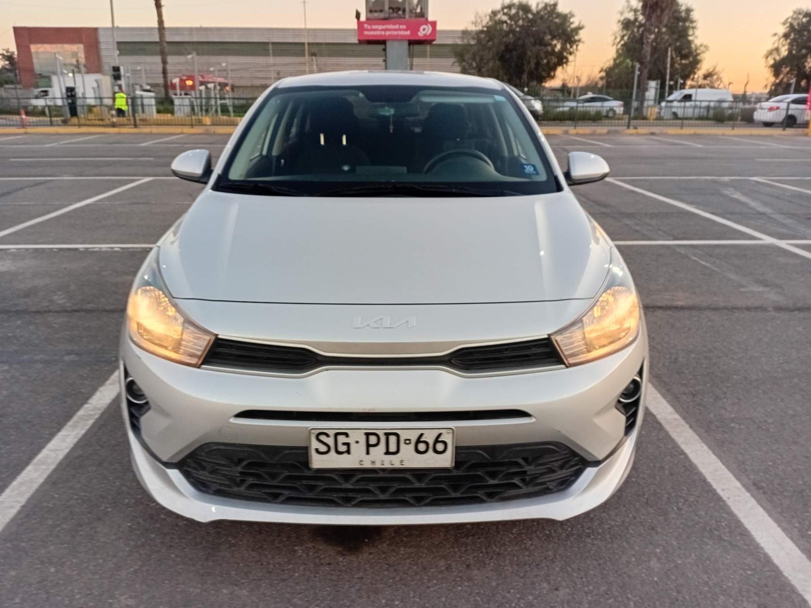 Kia Rio4 1.4 Lx 4x2 Ac Dab 6mt 4p 2023 - Foto 2 de 5
