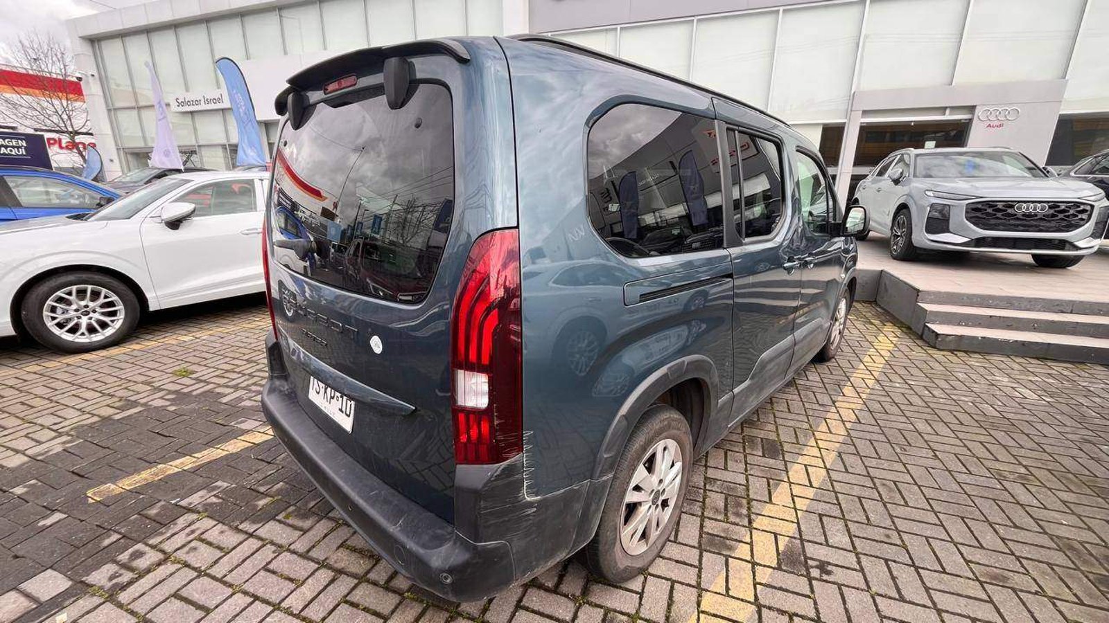 Peugeot Rifter 1.6 Allure Bluehdi Diesel 100hp 4x2 Mt6 5p 2025 - Imagen 4 de 5