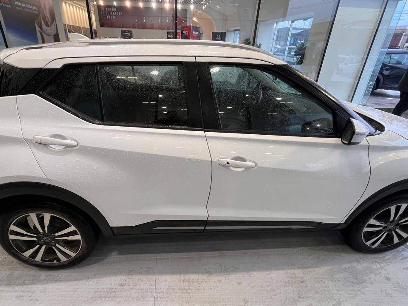 Nissan Kicks 1.6 Advance 4x2 Mt 5p 2023 - Foto 3 de 5