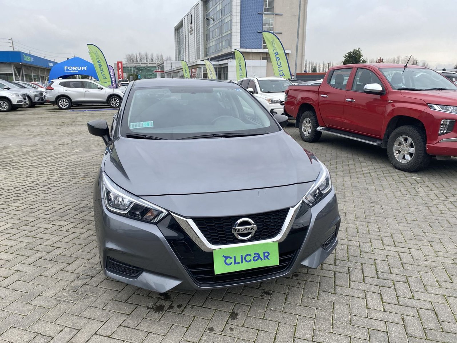 Nissan Versa 1.6 Sense 4x2 Mt 4p 2023 - Foto 2 de 8