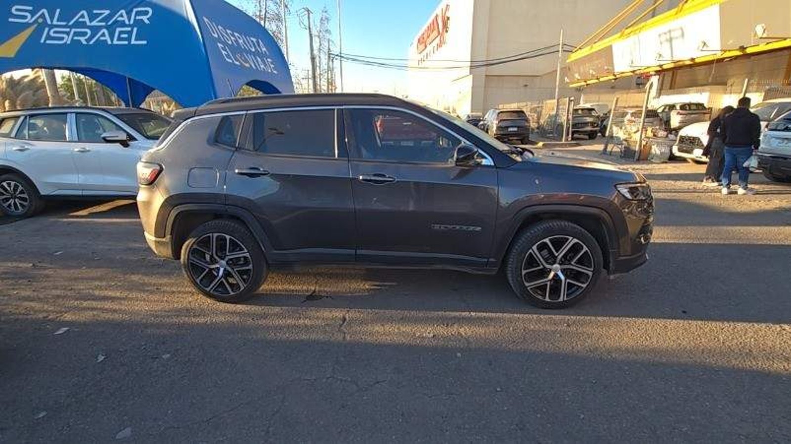 Jeep Compass 1.3 Limited 4x2 At 5p 2025 - Foto 3 de 8
