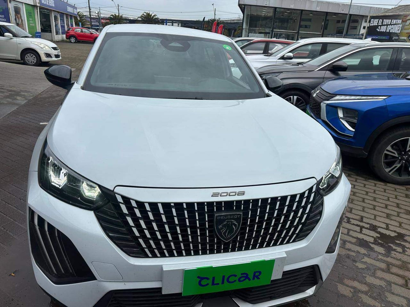 Peugeot 2008 1.2 Mca Allure Mhev 136hp 4x2 At 5p 2026 - Foto 2 de 5