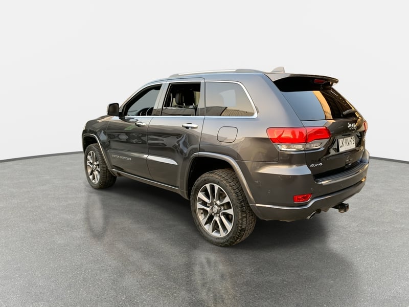 Jeep Grand Cherokee 5.7 Overland 4x4 At 5p 2019 - Imagen 7 de 8