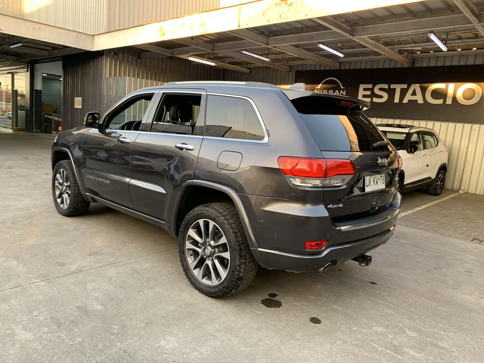 Jeep Grand Cherokee 5.7 Overland 4x4 At 5p 2019 - Imagen 7 de 8